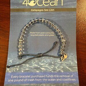 4Ocean Recycled Bracelet "Galapagos Sea Lion"